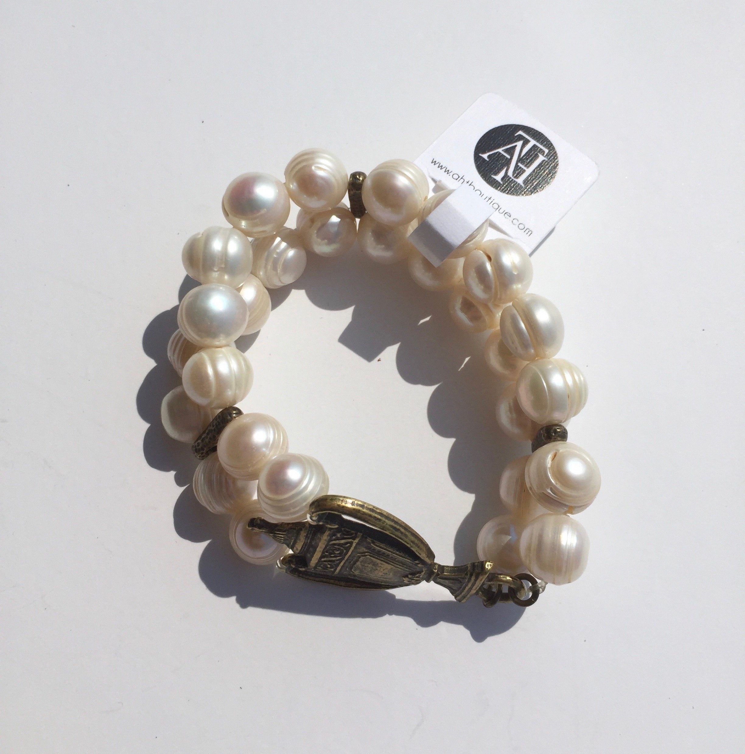 French Kande Bracelet White Beads with Trophy